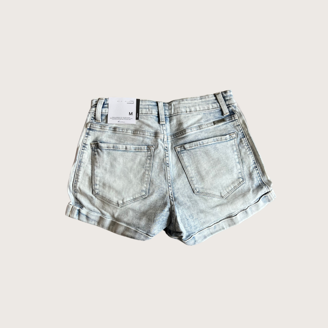 LIGHT WASHED MOM SHORT